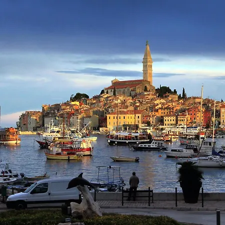 Gæstehus And With Parking Space - 25298 Rovinj